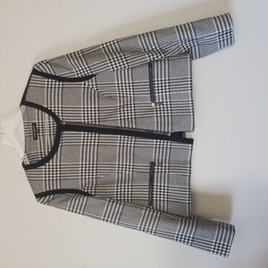 Mario Serrani Fall Winter Black White Houndstooth Cropped Blazer, Size 12